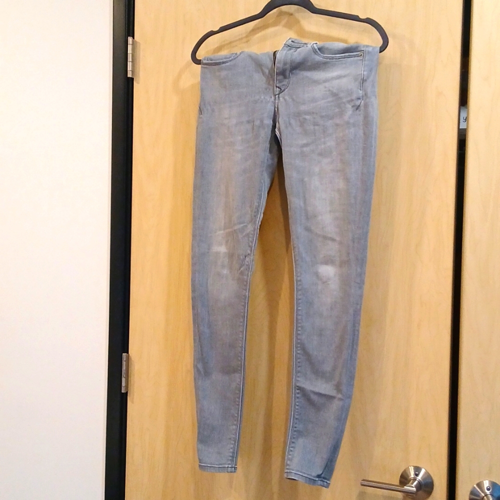 Gray skinny jeans